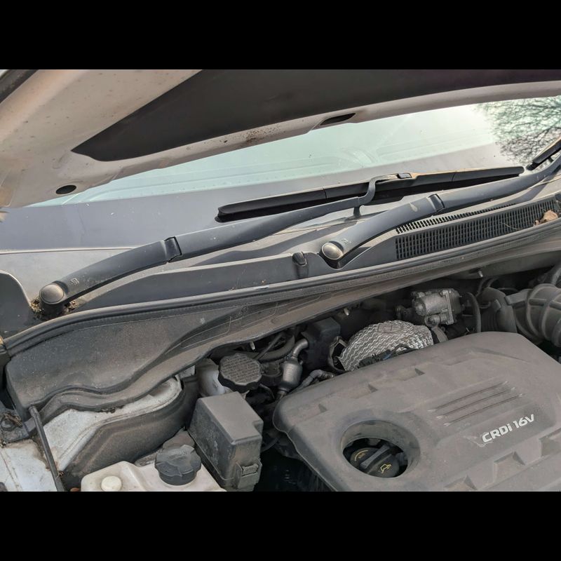 Front Windshield Wiper Linkage With Motor | Daviva